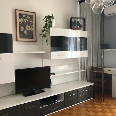 Apartment Gigli 2 - Free Tourist Card & Car Parking - No Trucks *