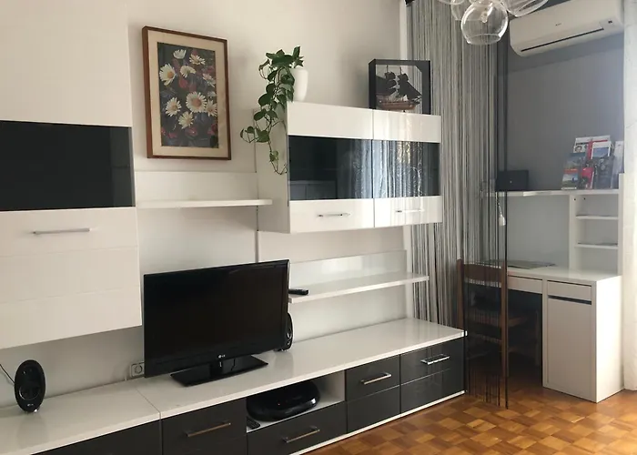 Apartament Gigli 2 - Free Tourist Card & Car Parking - No Trucks *